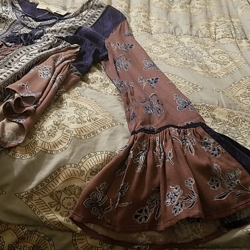 Hippie free flow top NWT - Picture 4 of 8